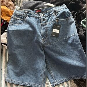Pleasures NWT collision Jorts size 36